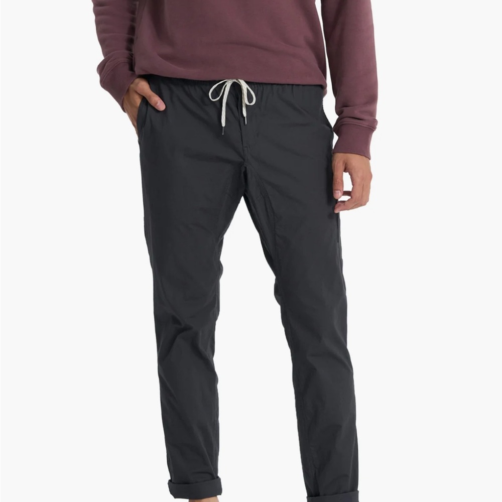 Vuori Gray Jogger with Tapered Fit
